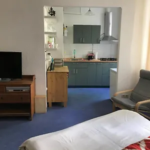 Klein App In Alt - Tegel Berlin